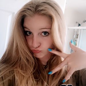 Meet your Posher, Abby